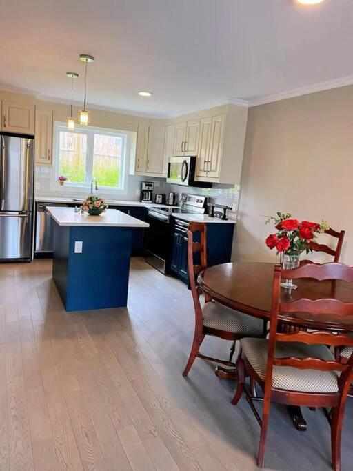 Brand New Luxury 2-Bedroom Townhouse. Duncan Exterior foto